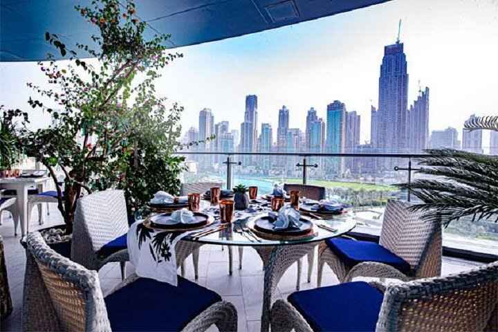 Indulge in a delightful shopping experience followed by a delicious lunch at Tulum Restaurant where stunning views of Dubai's skyline complement your culinary adventure. A unique way to spend the day!